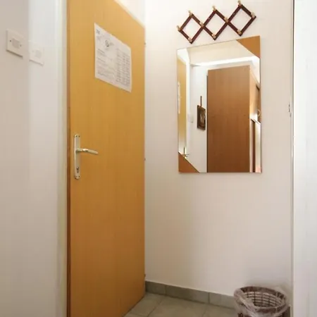Double 7953b Guest house Mali Losinj
