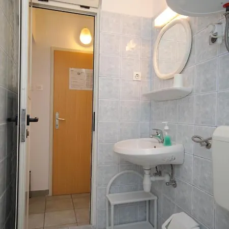 Double 7953b بيت ضيافة 3*