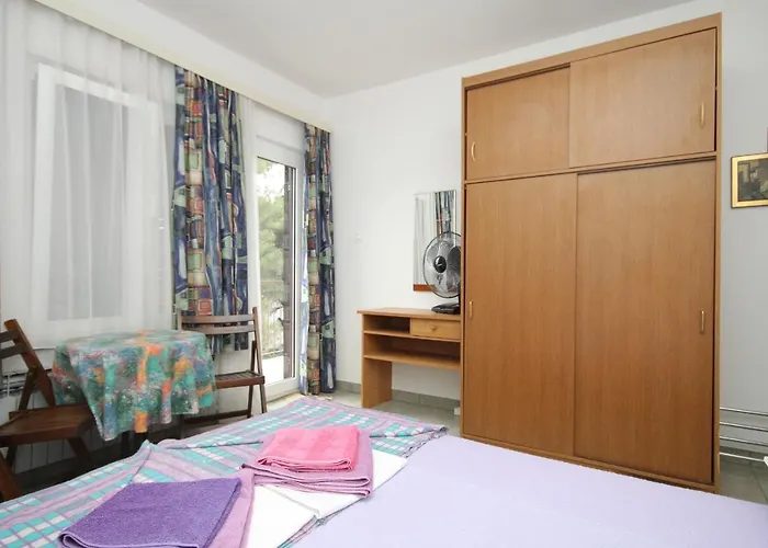 Double 7953b Konukevi 3*